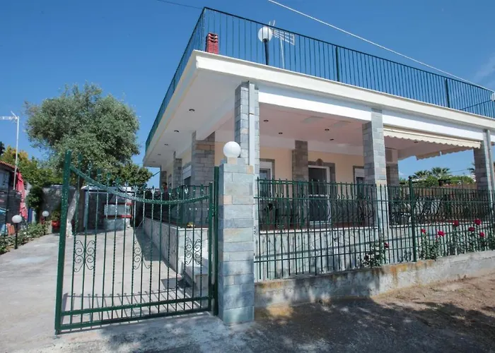 Marialena House 度假居 尼亚普拉加